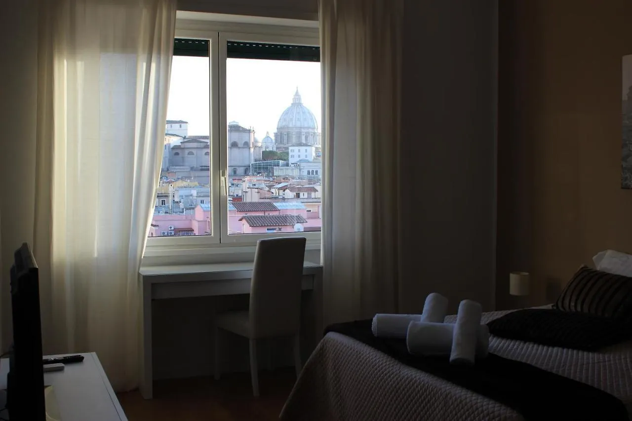 Panoramic View Of St. Peter Apartment Rome